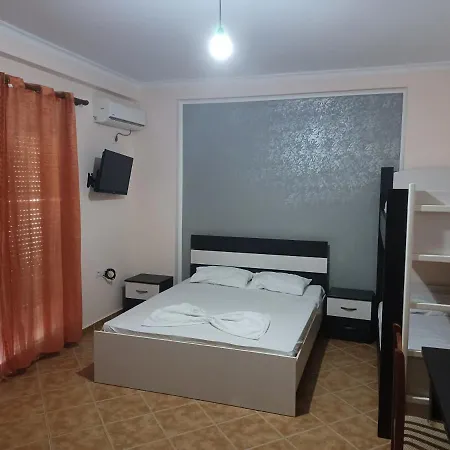 Apartman Ari *